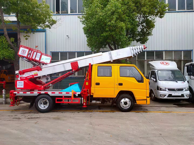 江铃32米蓝牌云梯车