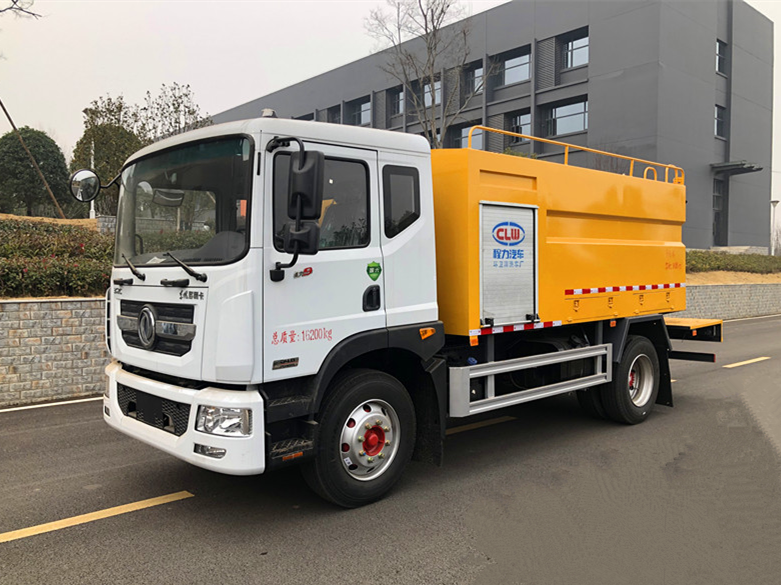 东风D9高压清洗车