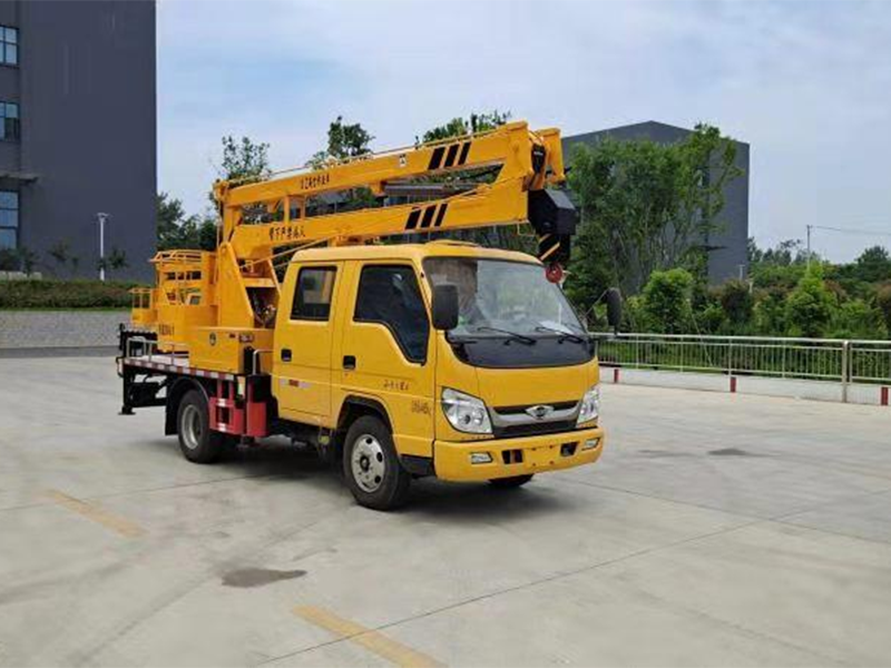 福田 13 米高空作业车