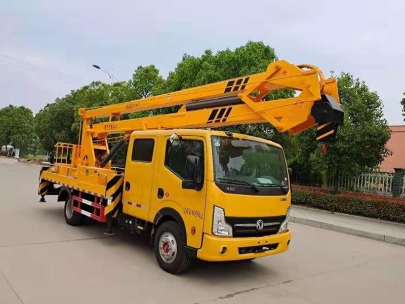 东风18.5 米双排座高空作业车
