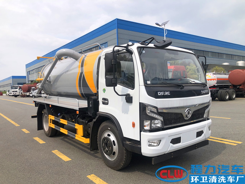 东风大福瑞卡8.6立方吸污车